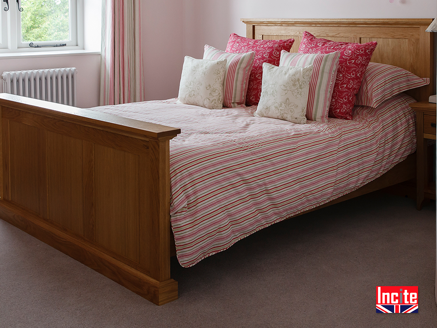 bespoke oak bedroom furniture